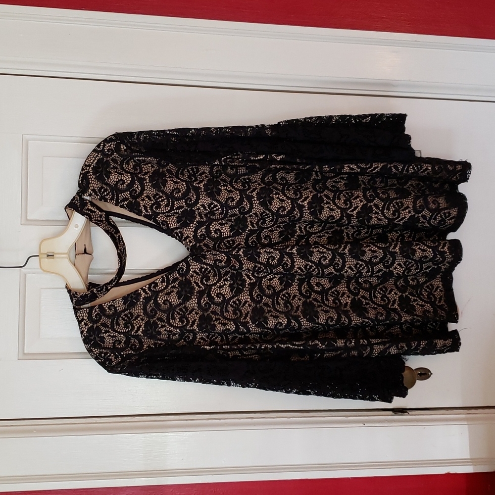 Liberty black lace with cream underlay blouse, size 2XL